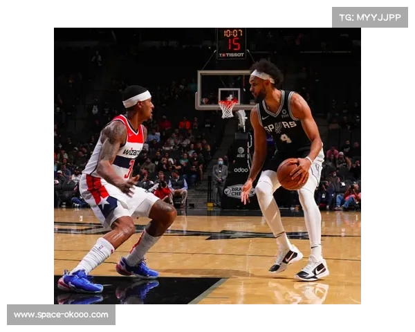 墨西哥拳手希龙客场逆袭战胜华盛顿选手怀特 终结其11连胜纪录